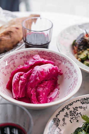 Гурийская красная квашеная капуста