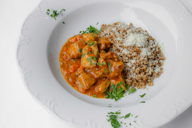 Спецатино с гречей