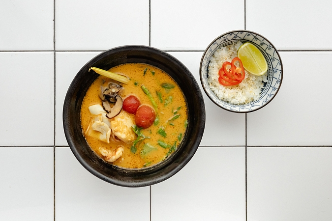 Тайский суп с дальневосточным гребешком