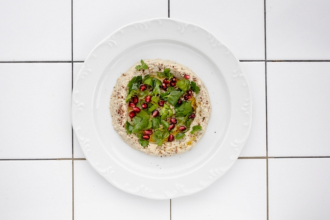 Бабагануш, взбитые баклажаны с приправами и оливковым маслом