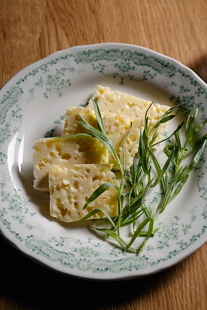 Выдержанный кахетинский сыр Гуда