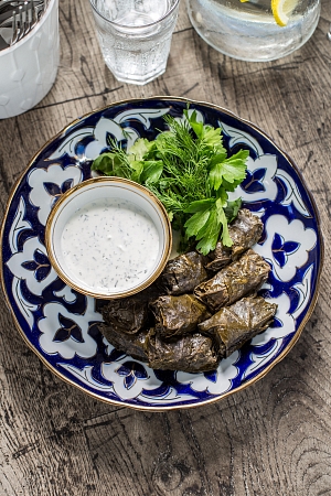 Долма в виноградных листьях по-авлабарски