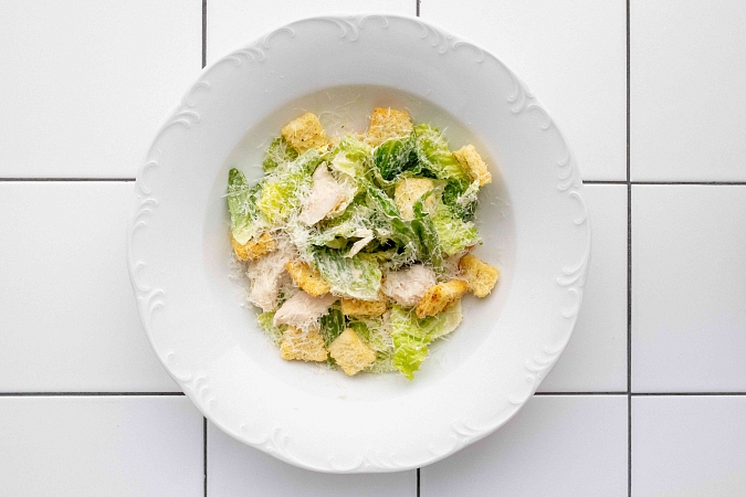 Цезарь с курицей