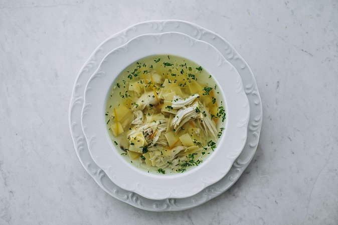 Куриный суп с домашней лапшой