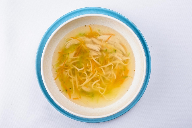 Куриный суп с домашней лапшой
